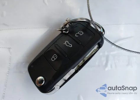 2015 Volkswagen Passat 1.8T Limited Edition из США, поврежденный, VIN 1VWAT7A31FC082046